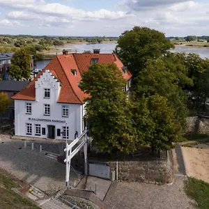 Traditionshaus By Zollenspieker Faehrhaus 4* Hamburg-Harburg